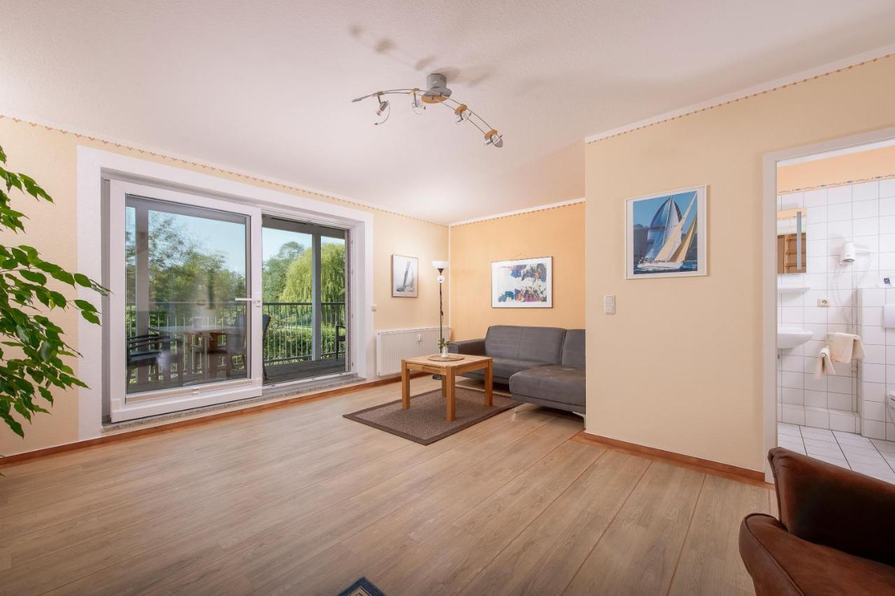 Ferienzentrum Yachthafen Rechlin Buitenkant foto