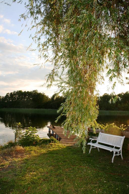 Ferienzentrum Yachthafen Rechlin Buitenkant foto
