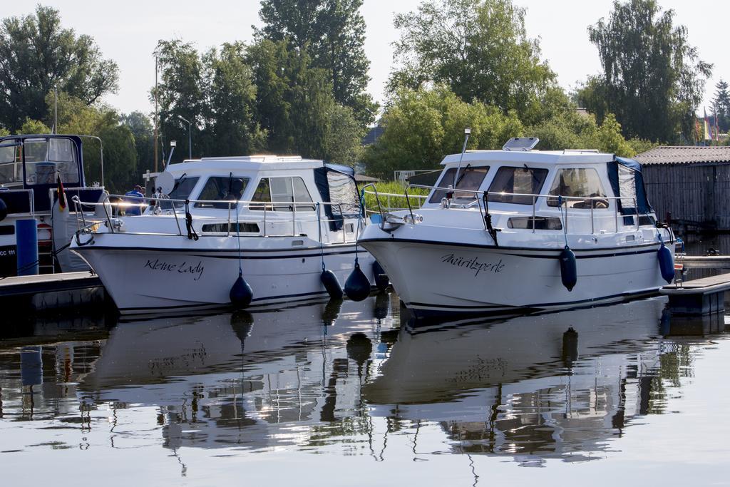 Ferienzentrum Yachthafen Rechlin Buitenkant foto